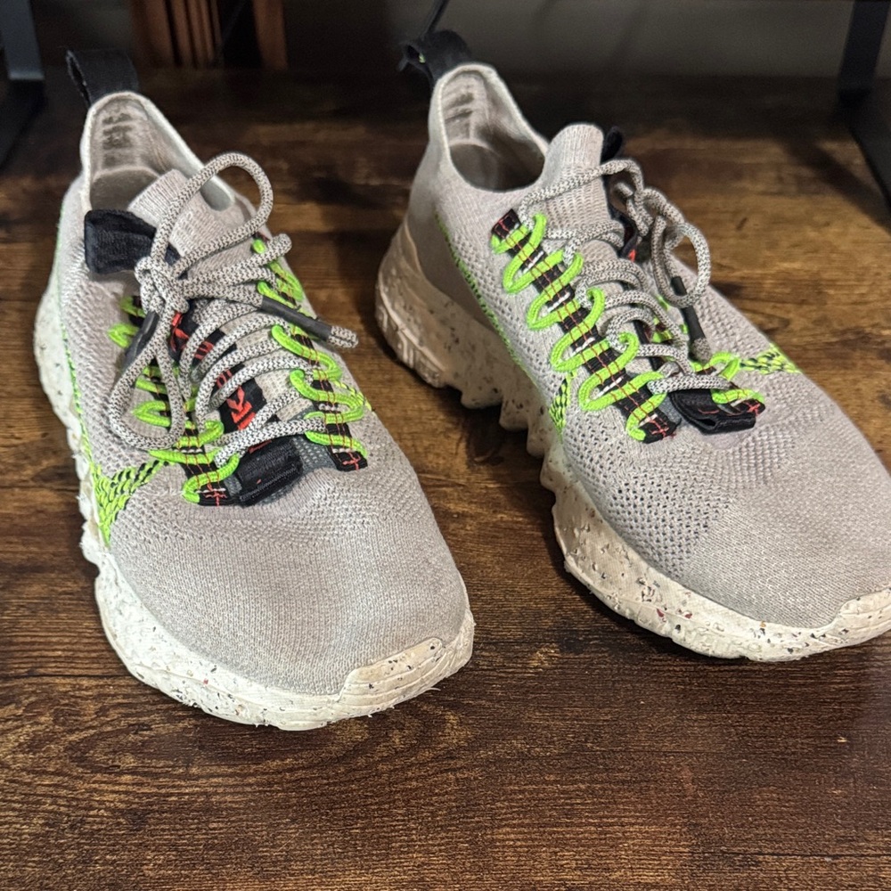 Nike Athletic Shoes in Gray and Green